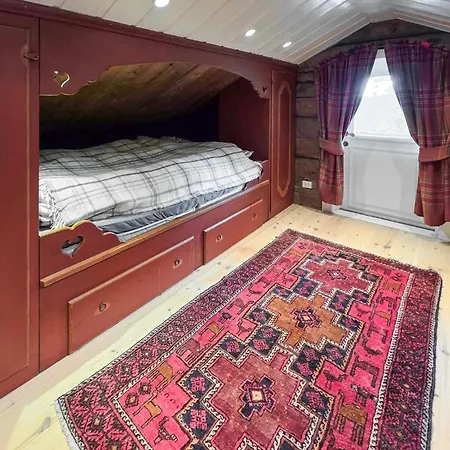 4 Bedroom Amazing In Ytre Enebakk بيت للعطل سكي
